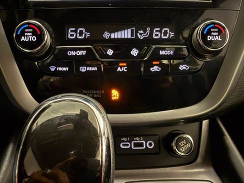 Used 2023 Nissan Murano SL image 23