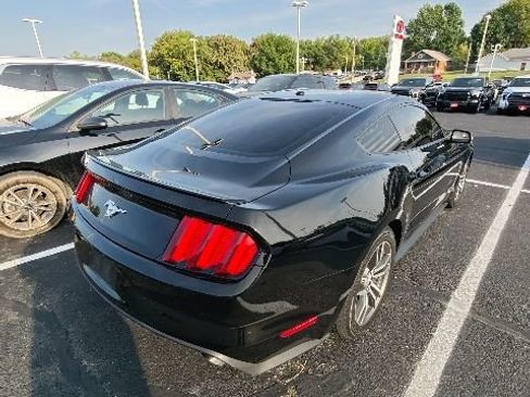 Used 2015 Ford Mustang Premium RWD image 22