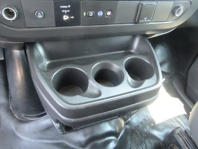 Used 2020 GMC Savana 2500 RWD image 12