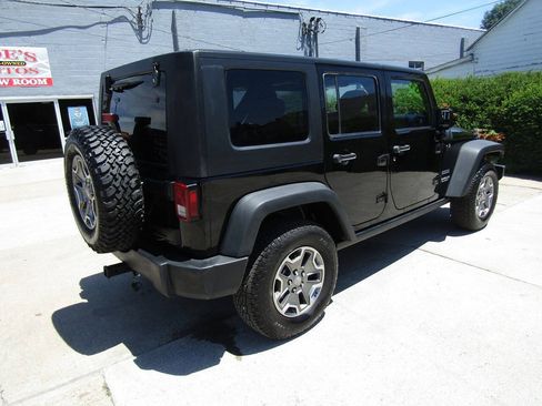 Used 2012 Jeep Wrangler Unlimited Sport AWD/4WD image 8