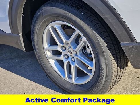 New 2026 Ford Explorer Active w/ Active Comfort Package image 9