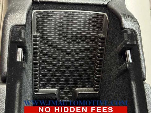 Used 2020 Cadillac XT4 Premium Luxury image 43