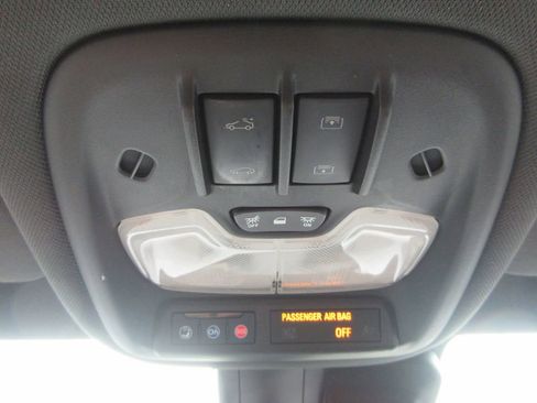 Used 2022 Chevrolet TrailBlazer ACTIV w/ Sun and Liftgate Package image 35