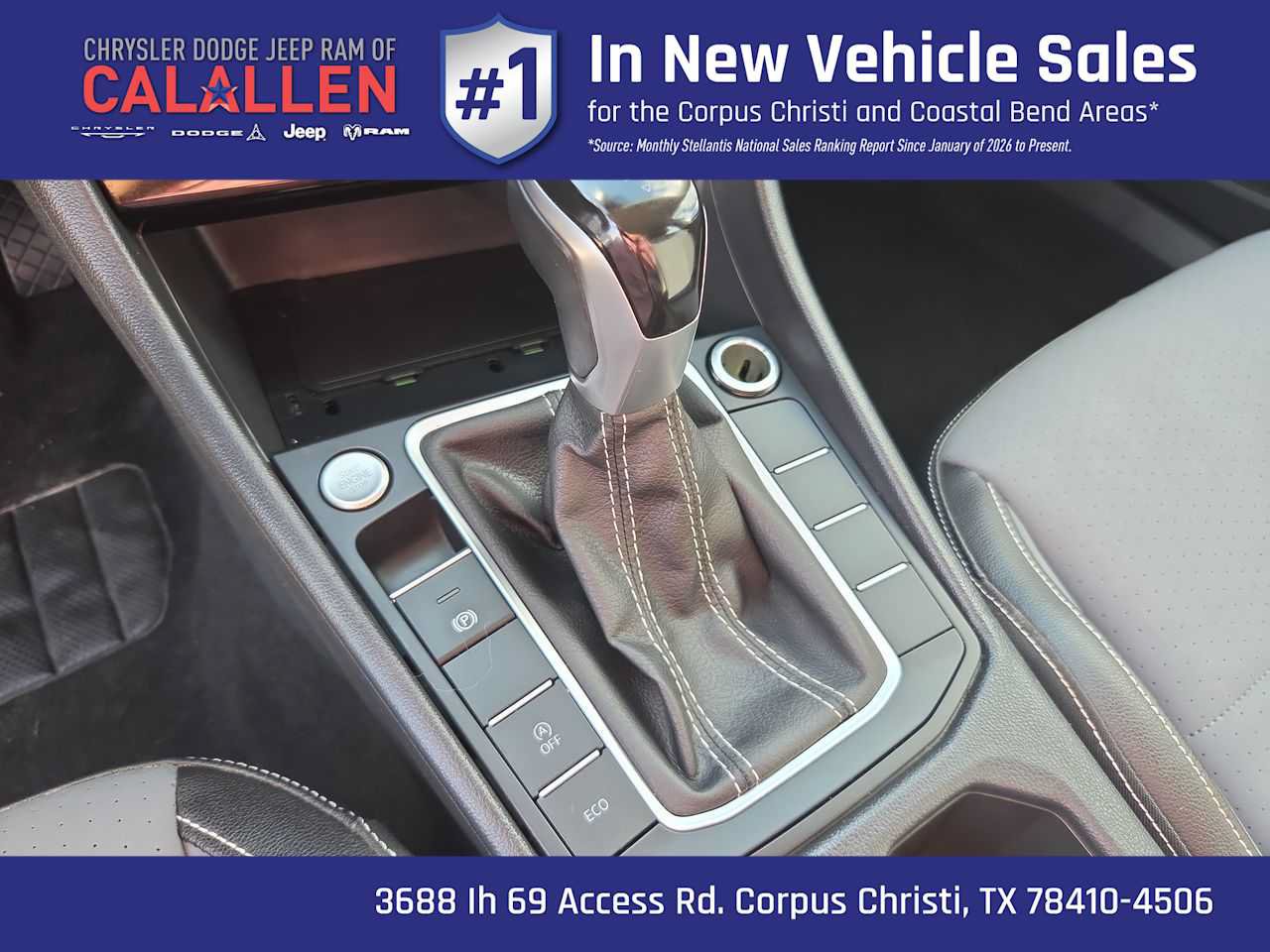 Used 2025 Volkswagen Jetta SE FWD image 25