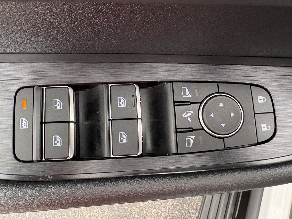Used 2025 Nissan Armada PRO-4X AWD/4WD image 33