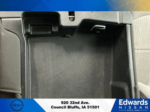 Used 2024 RAM 2500 Big Horn AWD/4WD image 27