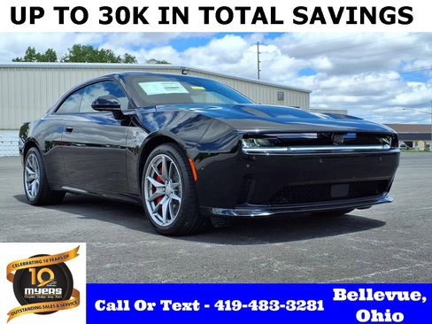 New 2025 Dodge Charger Daytona Scat Pack w/ Track Pack image 1