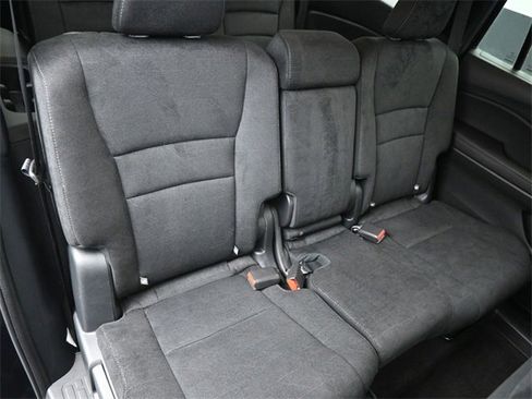 Used 2022 Honda Pilot Sport image 41