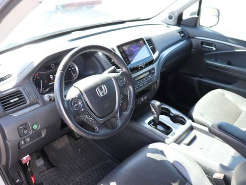 Used 2019 Honda Ridgeline RTL-T image 10