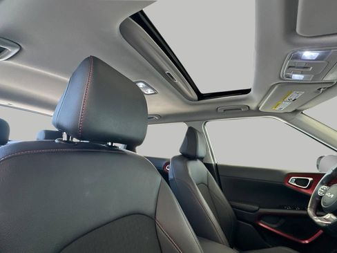 Certified 2023 Kia Soul GT-Line w/ GT-Line Technology Package FWD image 18