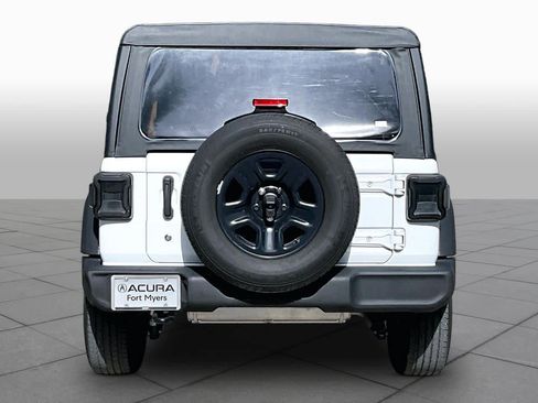 Used 2022 Jeep Wrangler Sport AWD/4WD image 5