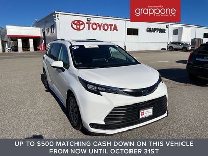 Certified 2024 Toyota Sienna LE