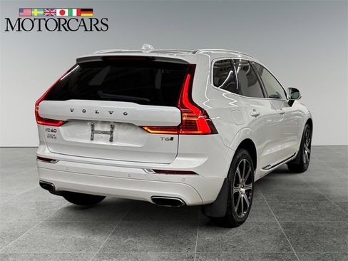 Used 2021 Volvo XC60 T6 Inscription image 3