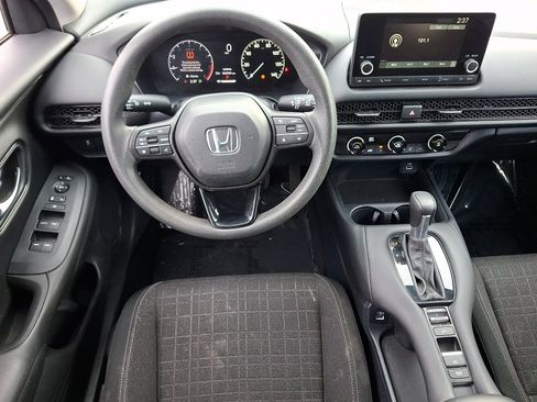 Used 2023 Honda HR-V LX image 13