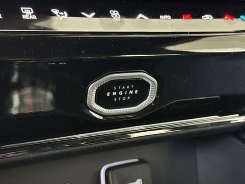 New 2026 Jeep Grand Cherokee Altitude AWD/4WD image 20
