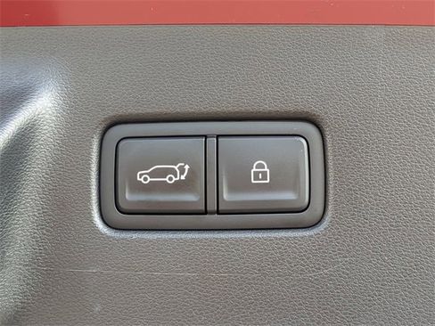 Used 2025 Hyundai Santa Fe SEL image 15