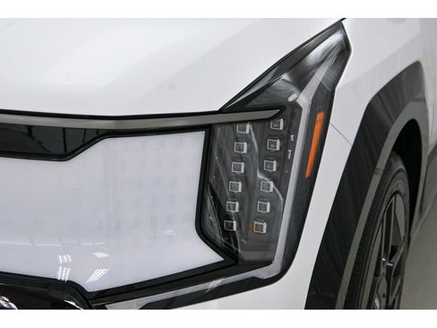 New 2026 Kia EV9 GT-Line image 8