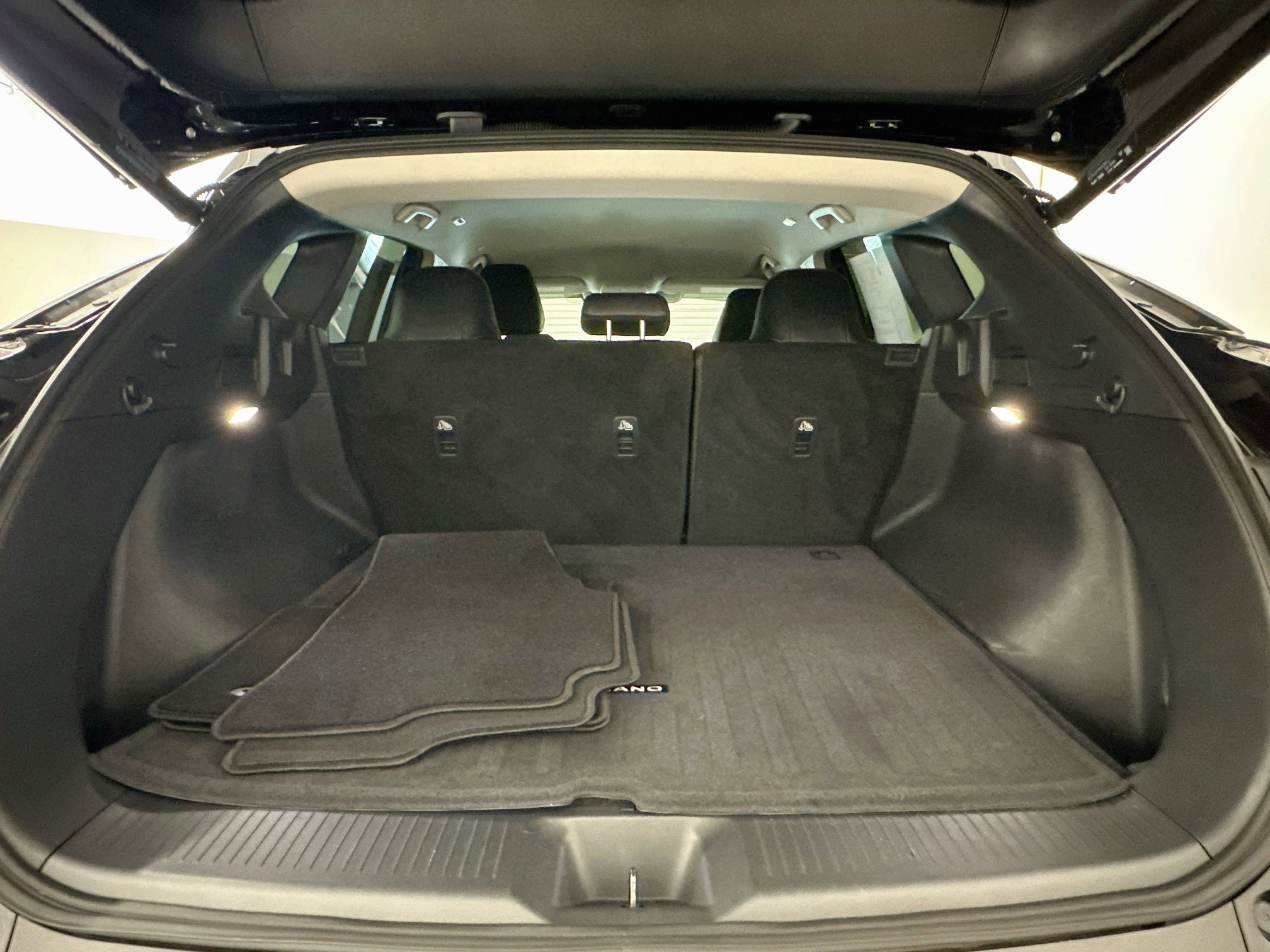 Used 2025 Nissan Murano SV AWD/4WD image 29