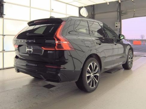 Certified 2025 Volvo XC60 B5 Plus image 4
