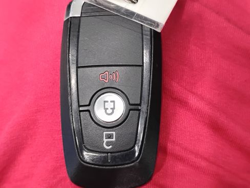 Certified 2024 Ford Edge SEL image 23