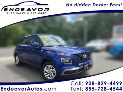Used 2023 Hyundai Venue SE w/ Cargo Package
