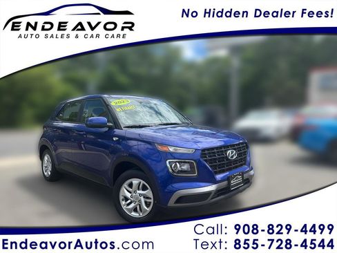 Used 2023 Hyundai Venue SE w/ Cargo Package FWD image 1