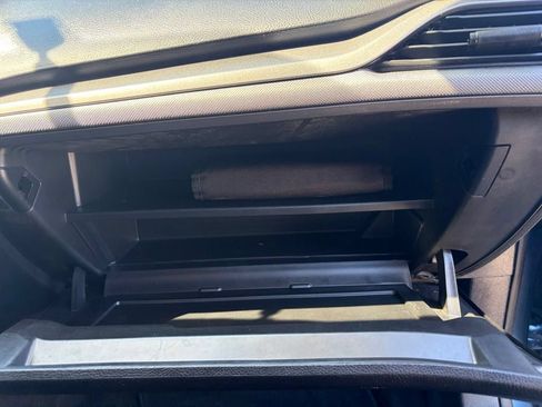 Used 2018 Ford Fusion SE w/ Fusion SE Technology Package FWD image 25