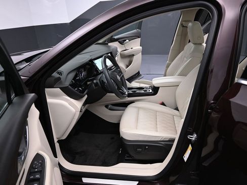 Used 2023 Buick Envision Avenir image 17