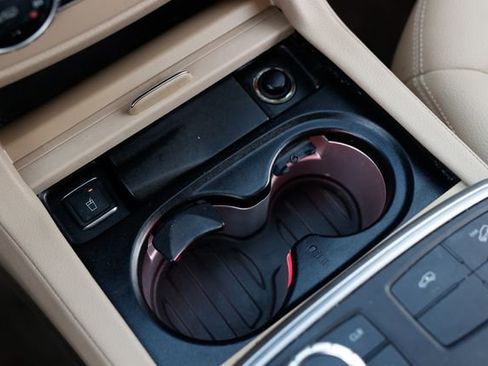 Used 2016 Mercedes-Benz GL 450 4MATIC image 43