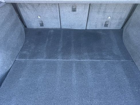 Used 2023 Tesla Model Y Long Range image 18