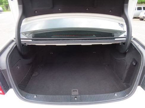 Used 2014 Mercedes-Benz E 350 Sedan image 11