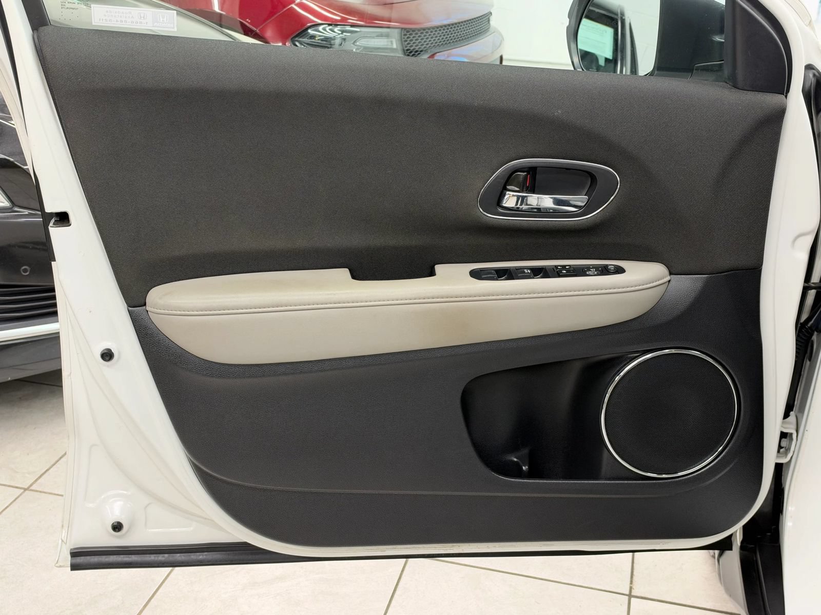 Used 2021 Honda HR-V EX image 16