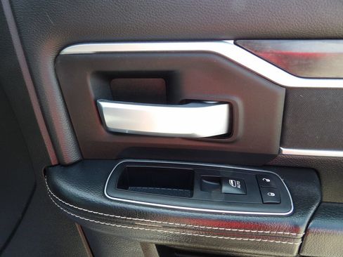 Used 2024 RAM 2500 Big Horn AWD/4WD image 43