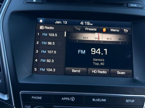 Used 2017 Hyundai Santa Fe Sport image 23