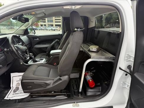 Used 2022 Chevrolet Colorado LT w/ Fleet Safety Package RWD image 11