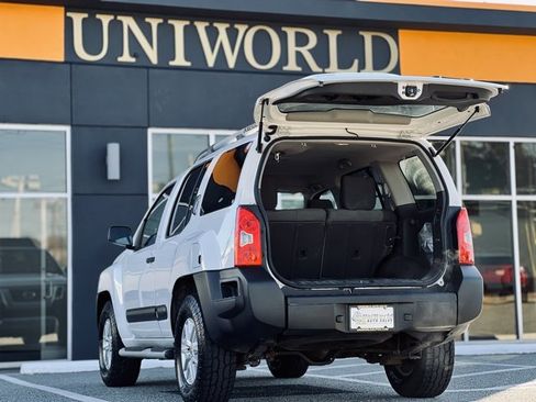 Used 2015 Nissan Xterra S image 42