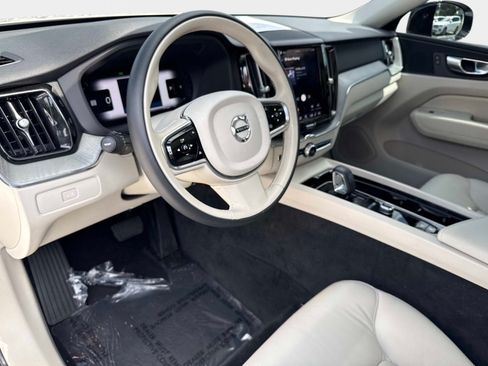 Certified 2024 Volvo XC60 B5 Plus w/ Climate Package AWD/4WD image 24