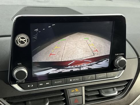 Used 2023 Nissan Altima 2.5 SV image 23