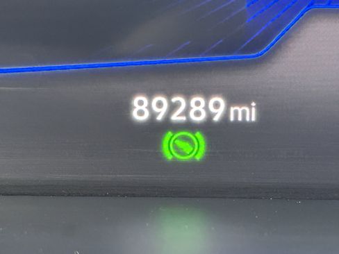 Used 2022 Volkswagen Tiguan SE image 27