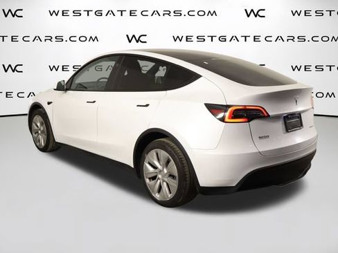 Used 2023 Tesla Model Y Long Range AWD/4WD image 49