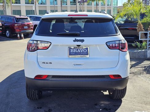 New 2026 Jeep Compass Latitude image 6