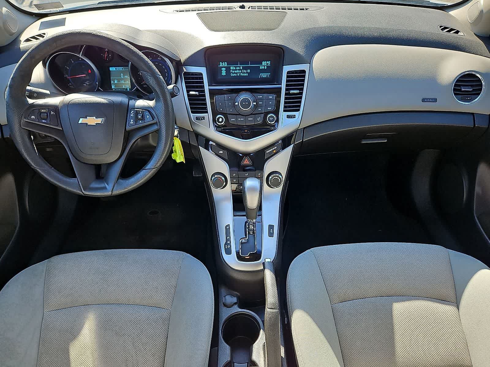 Used 2016 Chevrolet Cruze LT FWD image 23