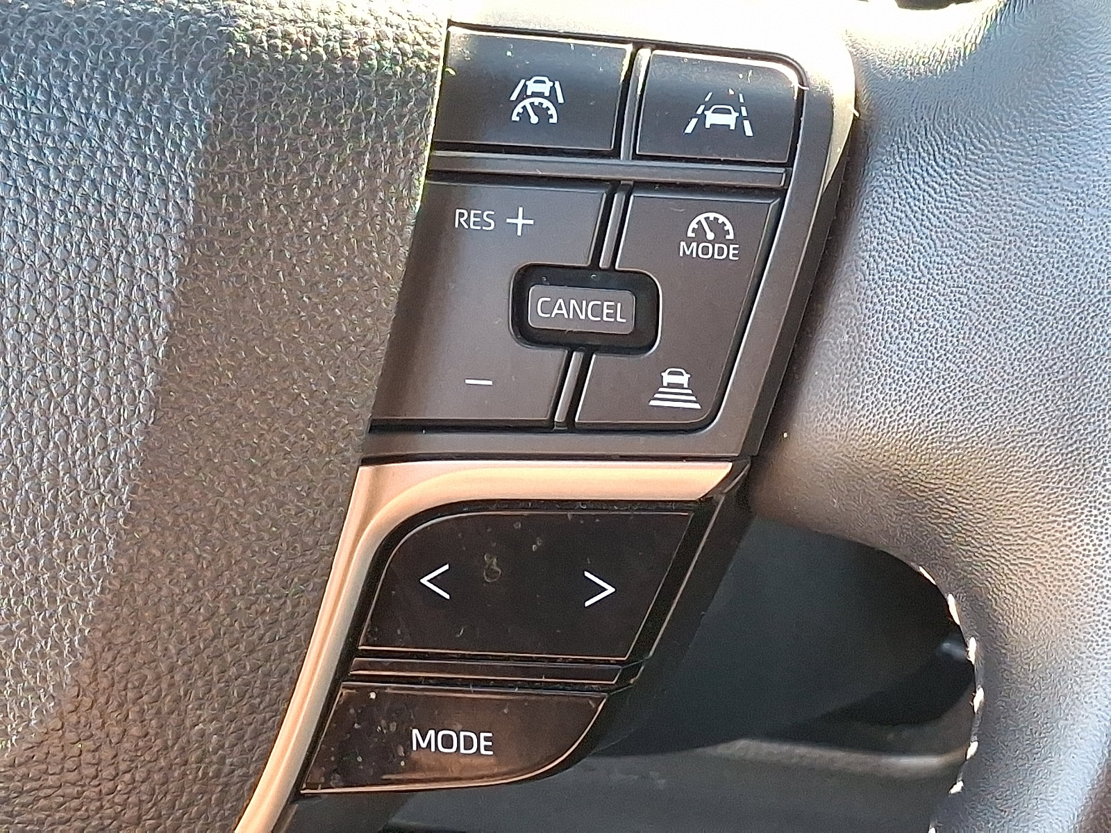 Certified 2025 Toyota Camry SE AWD/4WD image 22