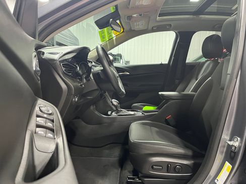 Used 2020 Buick Encore GX Select w/ Experience Buick Package image 11