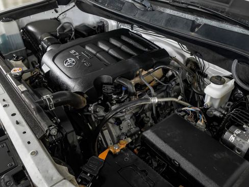 Used 2020 Toyota Tundra SR image 42