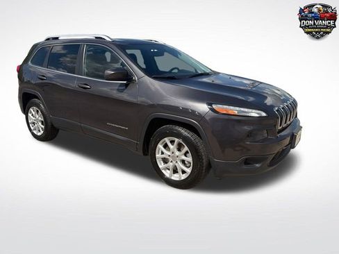 Used 2015 Jeep Cherokee Latitude AWD/4WD image 7