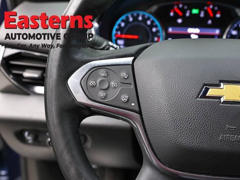 Used 2023 Chevrolet Traverse LT AWD/4WD image 15