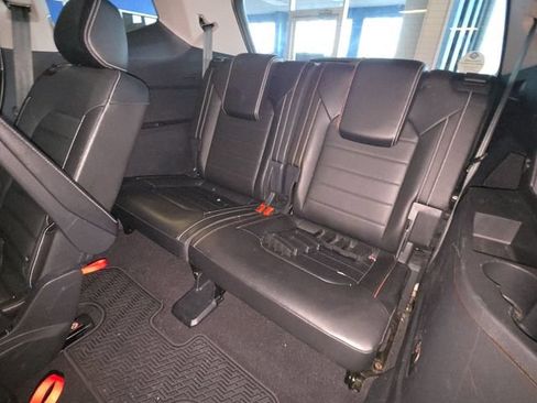 Used 2024 Volkswagen Atlas SEL AWD/4WD image 24