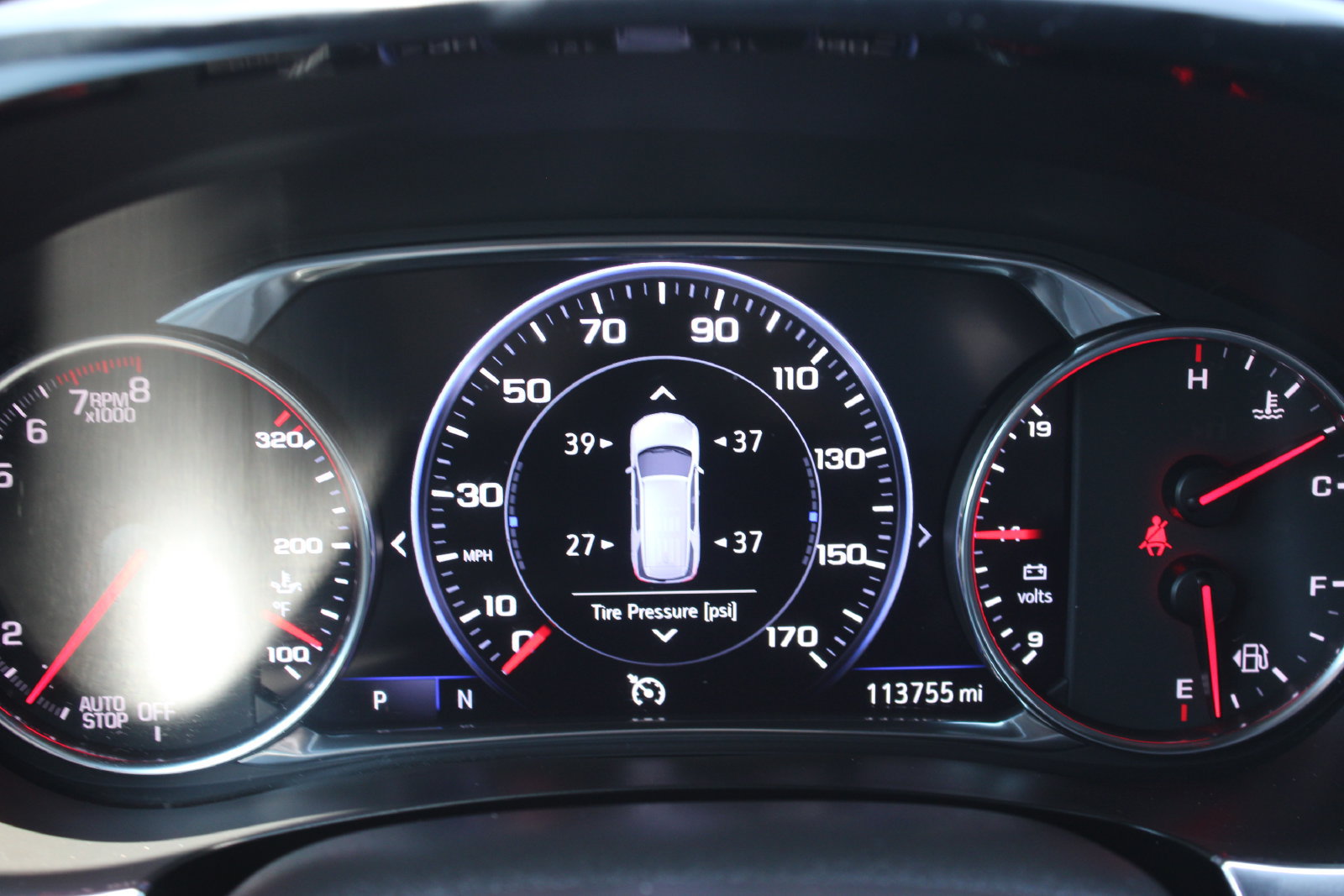 Used 2023 Chevrolet Traverse Premier w/ Redline Edition FWD image 13