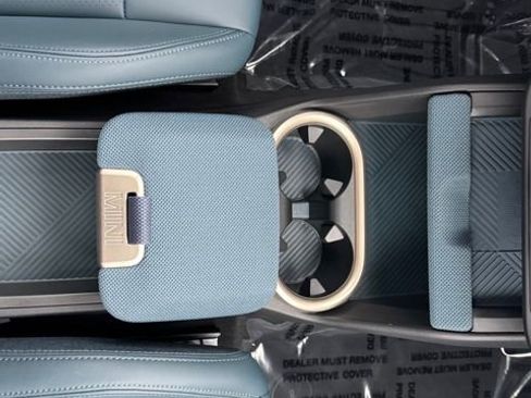 Used 2025 MINI Cooper Countryman S w/ Comfort Package Max image 24